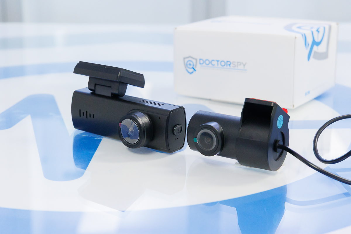 Dashcam Wi-Fi UHD con visione notturna, WDR e telecamera posteriore DASH.03