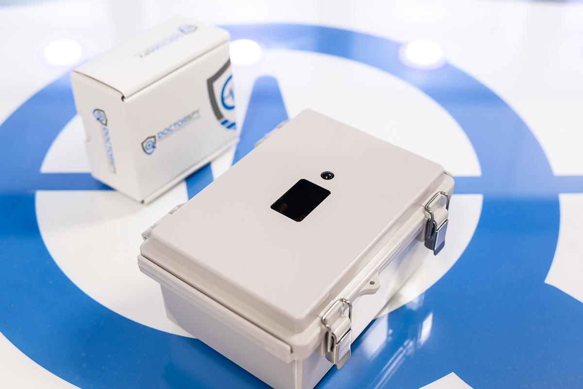 Microcamera Full HD 1080p occultata in scatola di derivazione con sensore PIR, motion detection, WiFi e gestione remota CAM.W.54