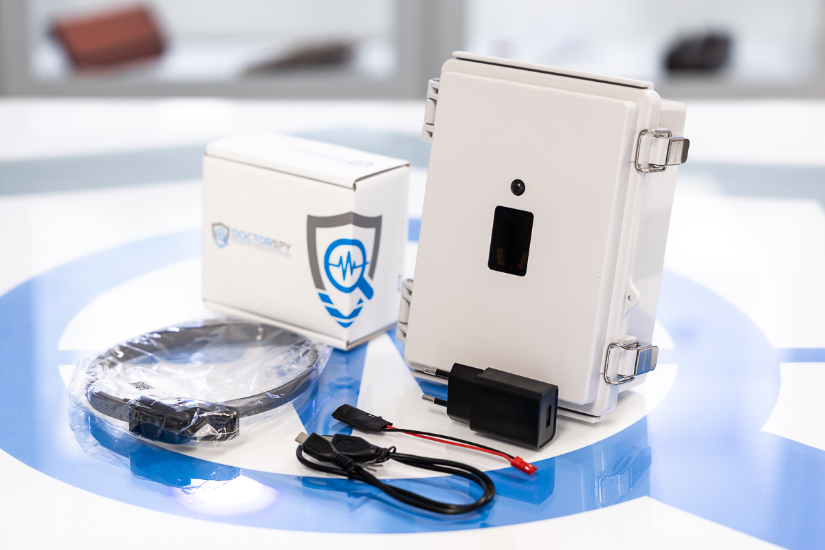 Microcamera Full HD 1080p occultata in scatola di derivazione con sensore PIR, motion detection, WiFi e gestione remota CAM.W.54