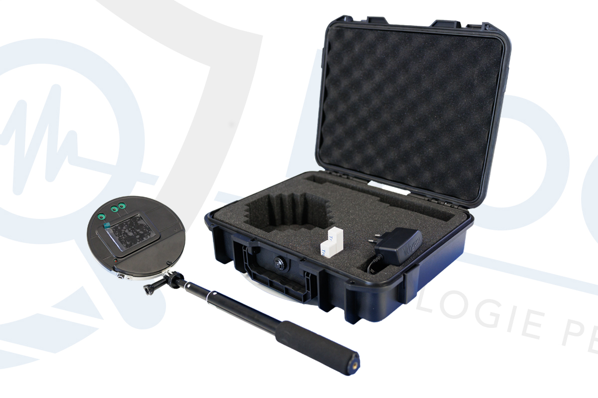 Rilevatore di Giunzioni non Lineari a 2,4 GHz con Antenna a Polarizzazione Circolare