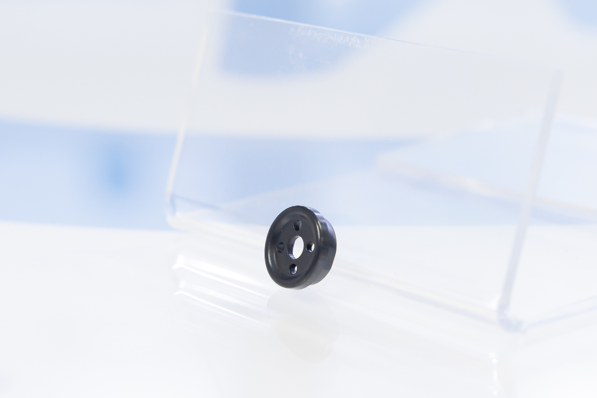 Dettaglio laterale del bottone in plastica ACC.18 per microcamera