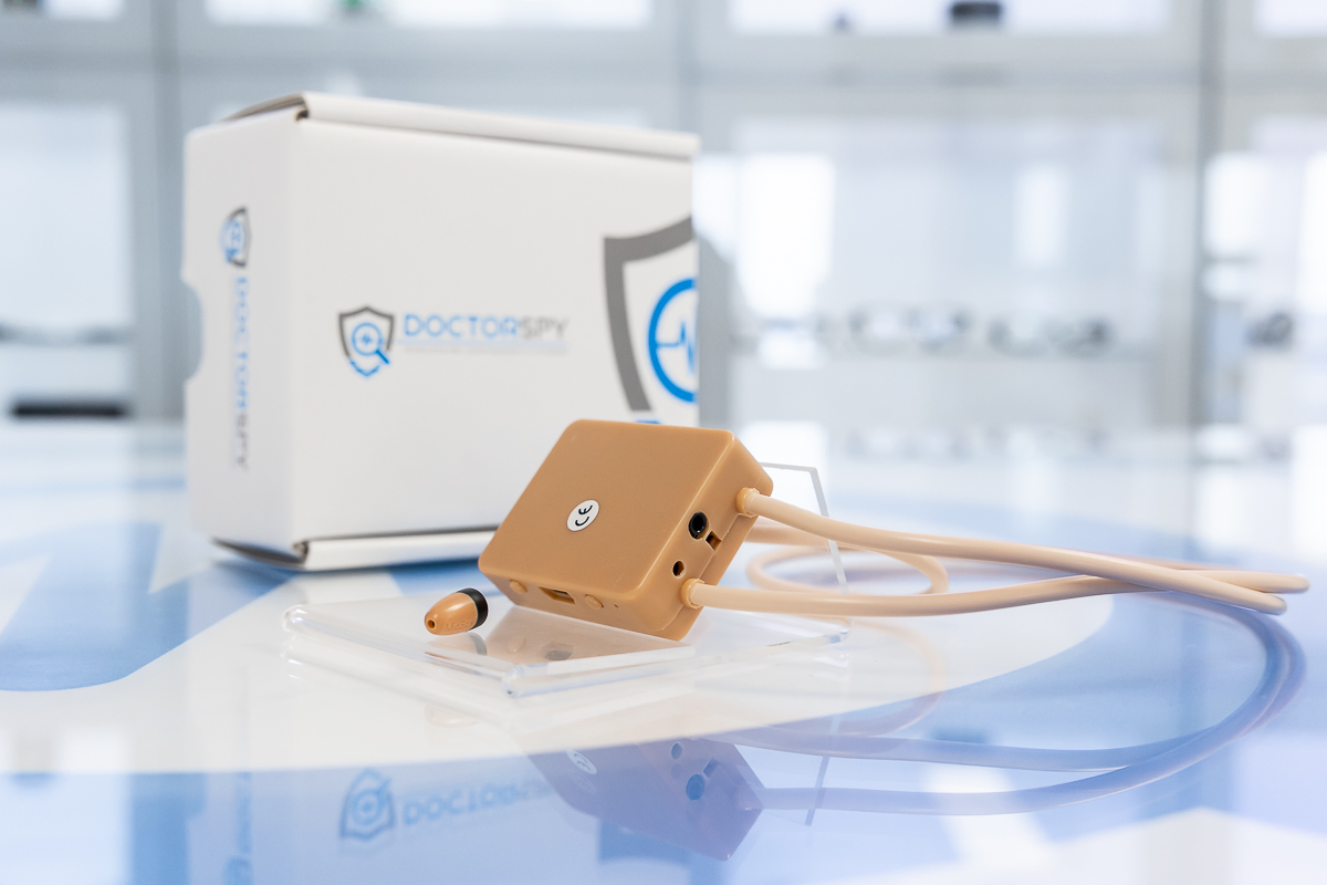 Microauricolare con modulo e connettori laterali AURIC.02